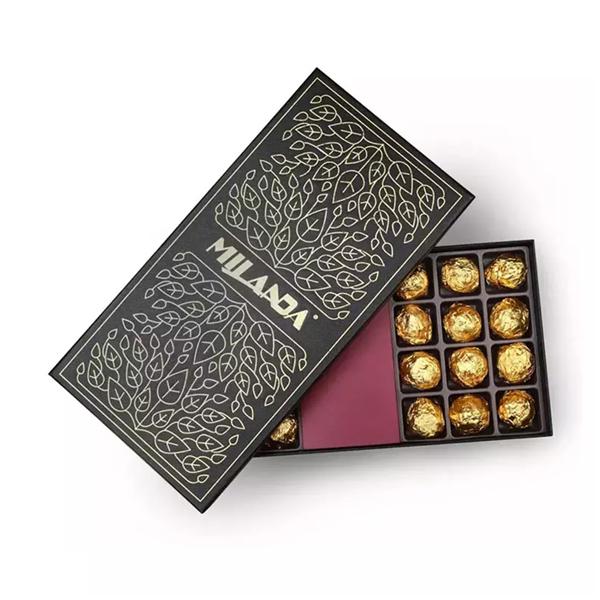 Custom Logo Printed Luxury Black Chocolate Strawberry Boxes Chocolate Box  Candy Boxes With Dividers