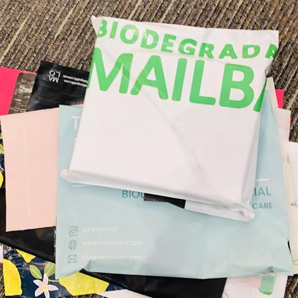 Biodegradable Plastic Packaging Polymailer Bag For Clothes, Custom Logo Print Eco Friendly Poly Mailer Shipping Bag For Clothing